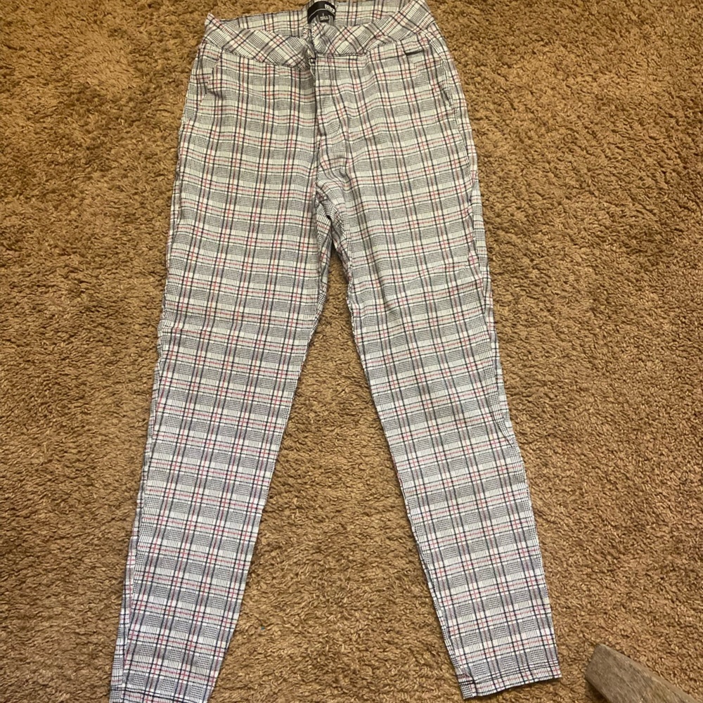 BeBop Gray and Red Skinny Jeans Modern Plaid Design
